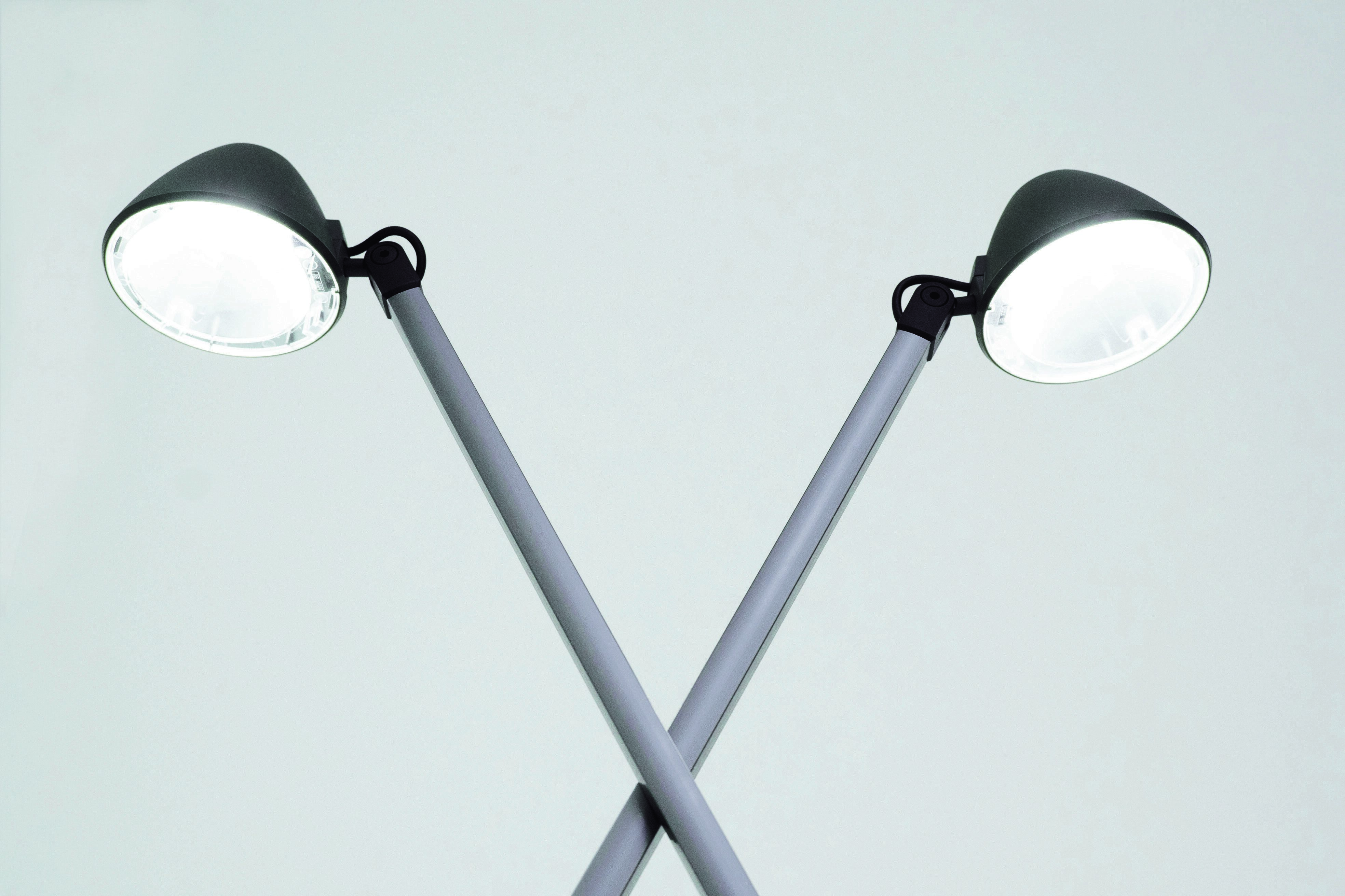Schreibtischlampe LUCIO